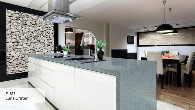 E 617 Luna Crater