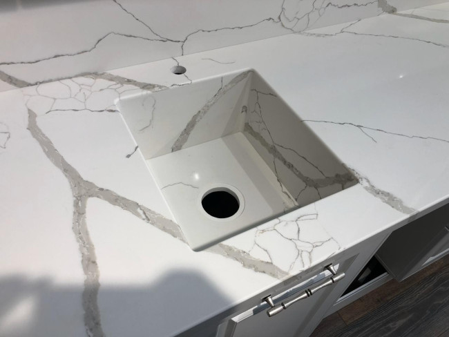 7400 А+B Калакатта Дофине