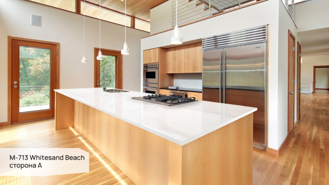 M 713 A Whitesand Beach